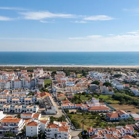 Serene Duplex House With Patio By Lovelystay Apartment *