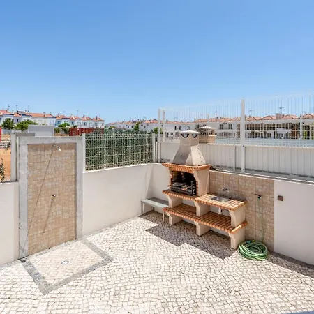 Appartement Serene Duplex House With Patio By Lovelystay Vila Nova de Cacela
