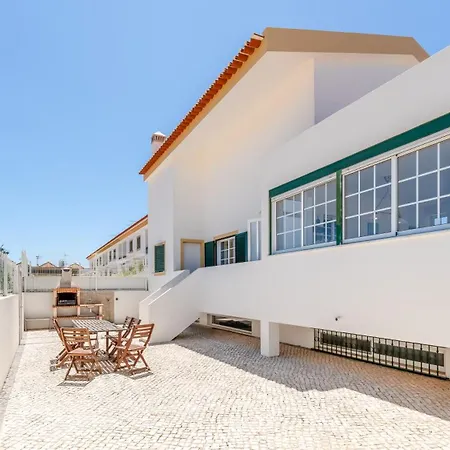 Serene Duplex House With Patio By Lovelystay Vila Nova de Cacela